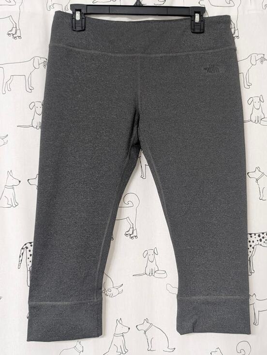 The North Face Pants - The North Face Womens Capri Yoga Leggings Athletic Large Heather Gray Sportswear